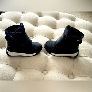 Sorel toddler snow boots